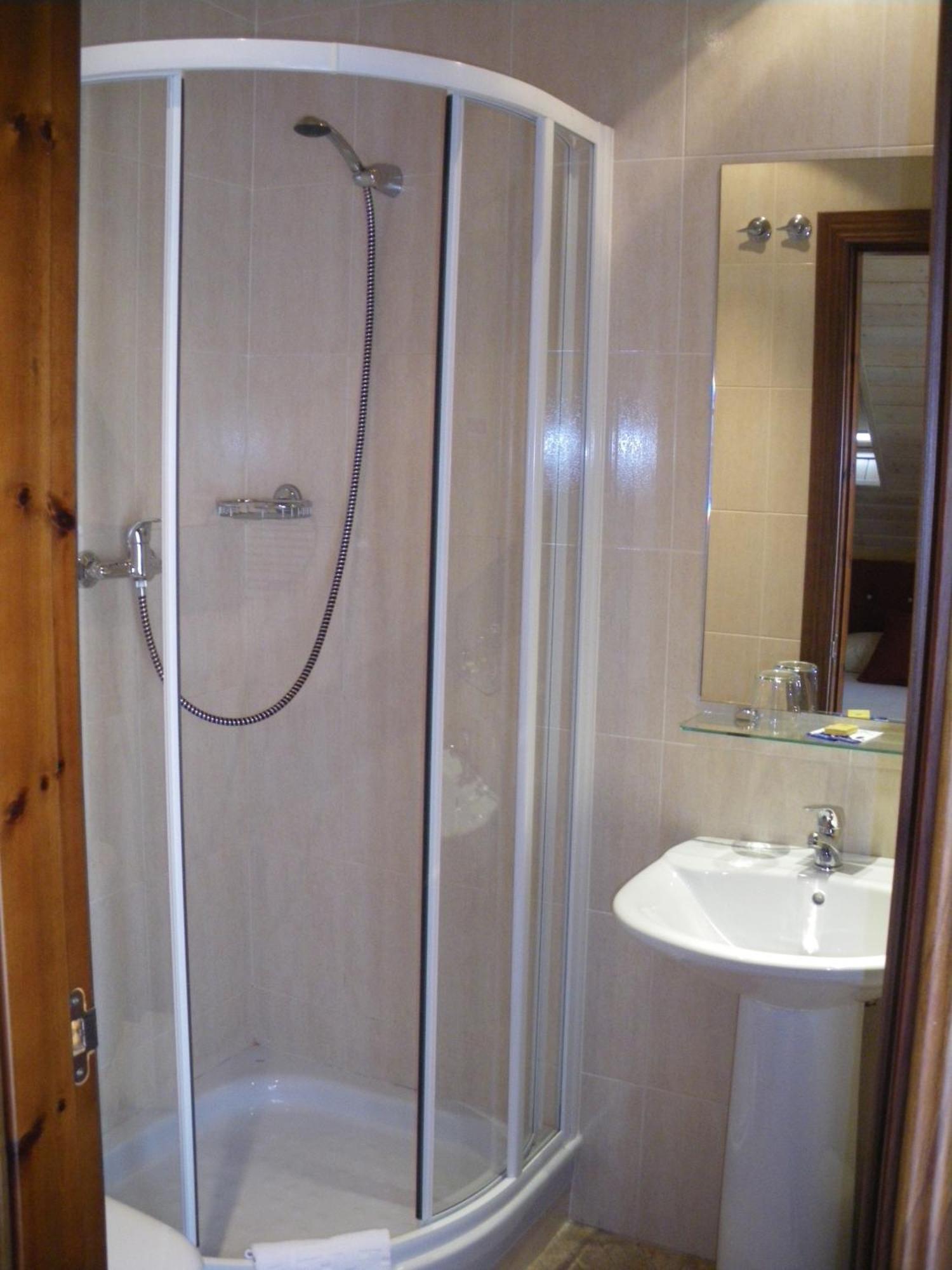Pradets Hotel Vielha Ngoại thất bức ảnh